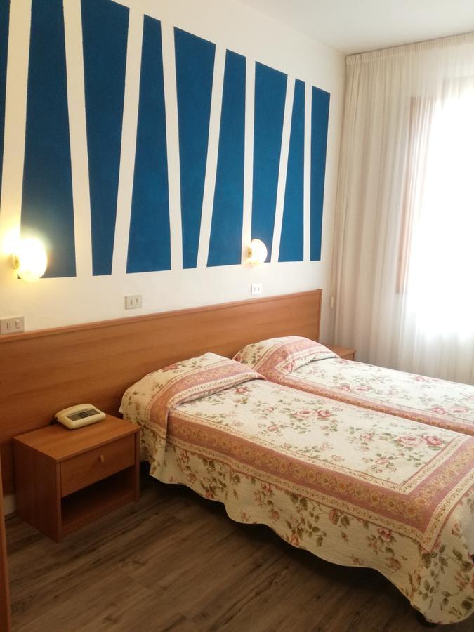 Hotel Prati モンテカティーニ・テルメ エクステリア 写真