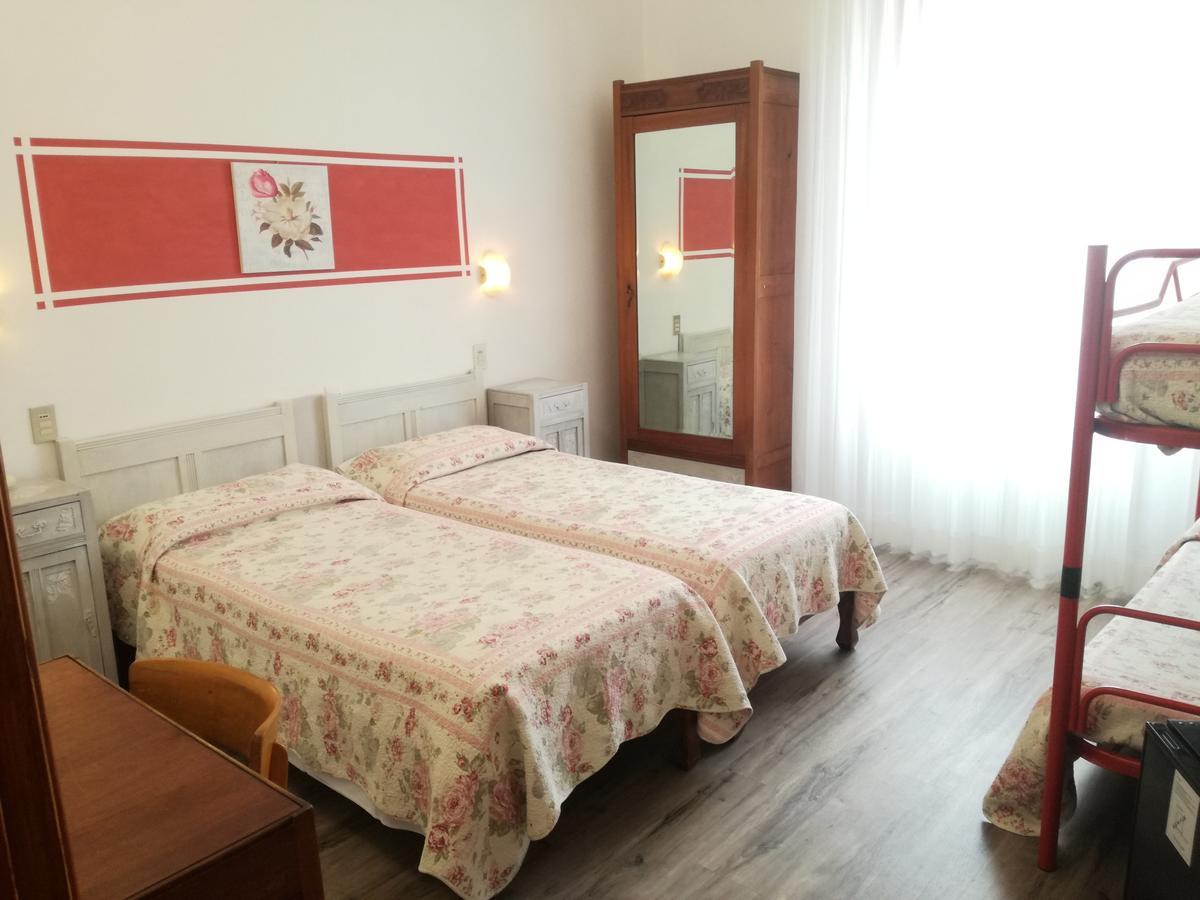 Hotel Prati モンテカティーニ・テルメ エクステリア 写真